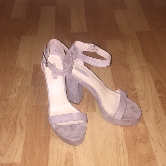 Never worn! - Picture 1 of 3